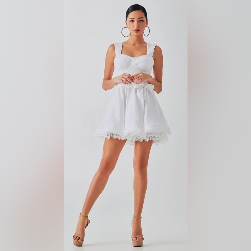 NEVADA Chic White Bow-Tie Mini Dress - Picture 3 of 3